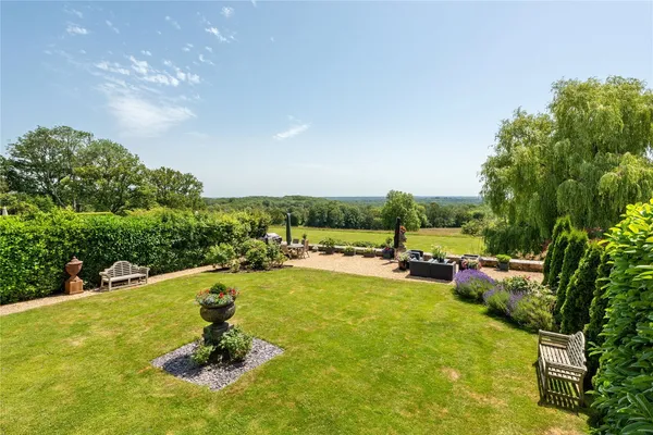 Broome Hall, Coldharbour, RH5 photo 3