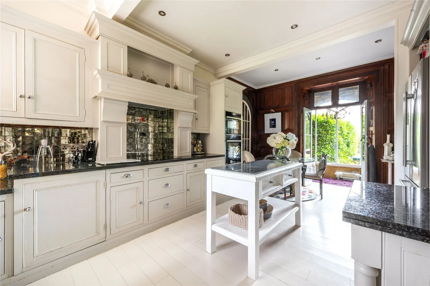 Broome Hall, Coldharbour, RH5 photo 6
