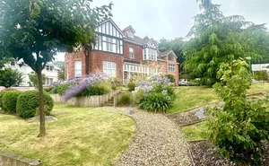 Totnes Road, Paignton, Devon, TQ4 photo