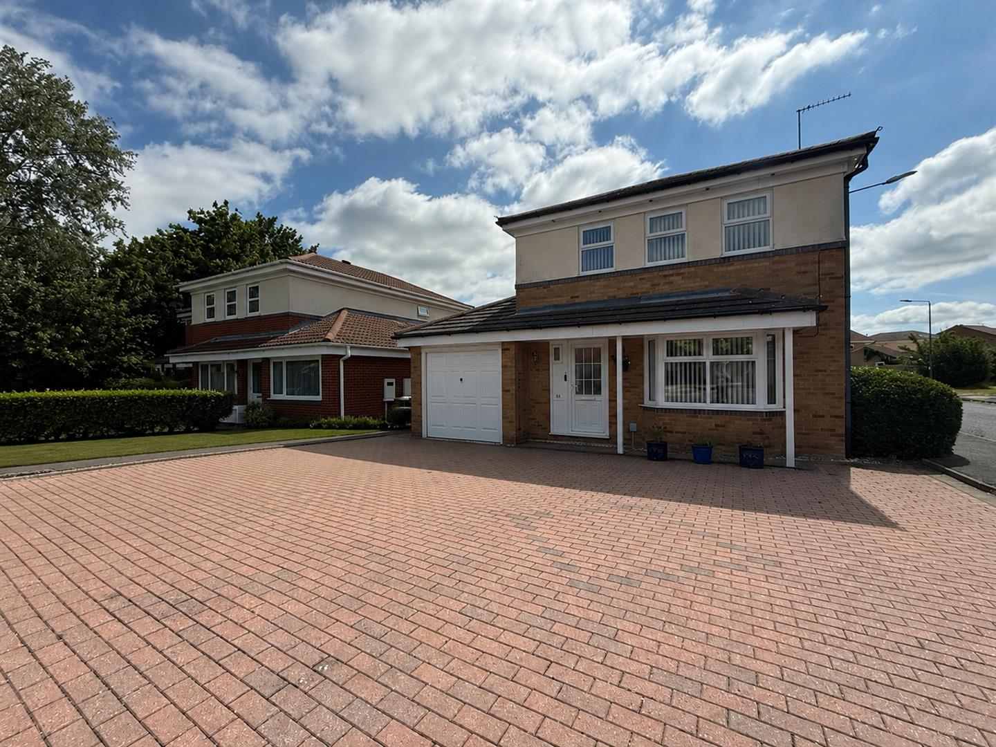 Almond Grove, Newhall, Swadlincote Image 1