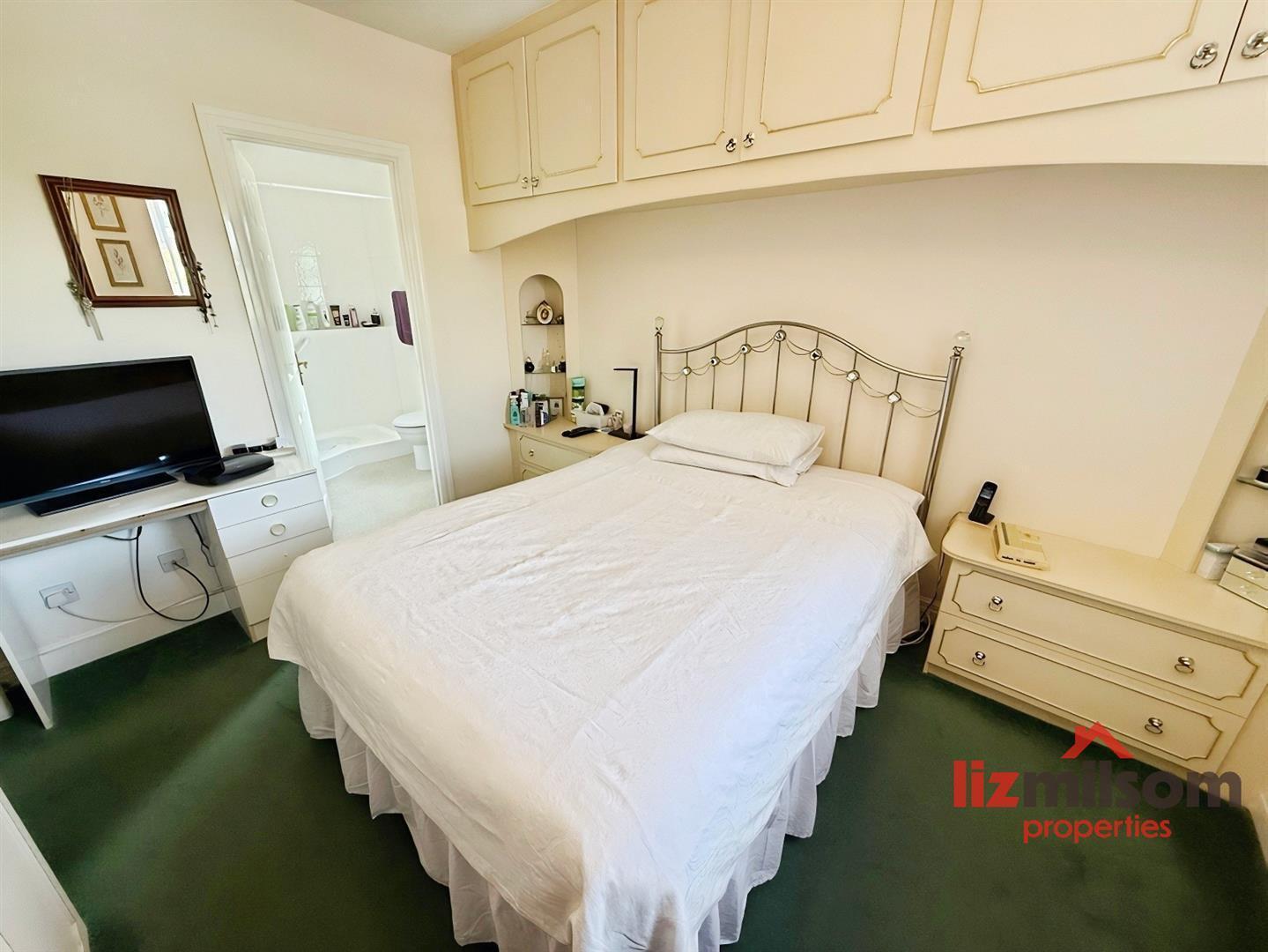 Almond Grove, Newhall, Swadlincote Image 13