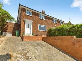 Birdhill Avenue, Reading photo