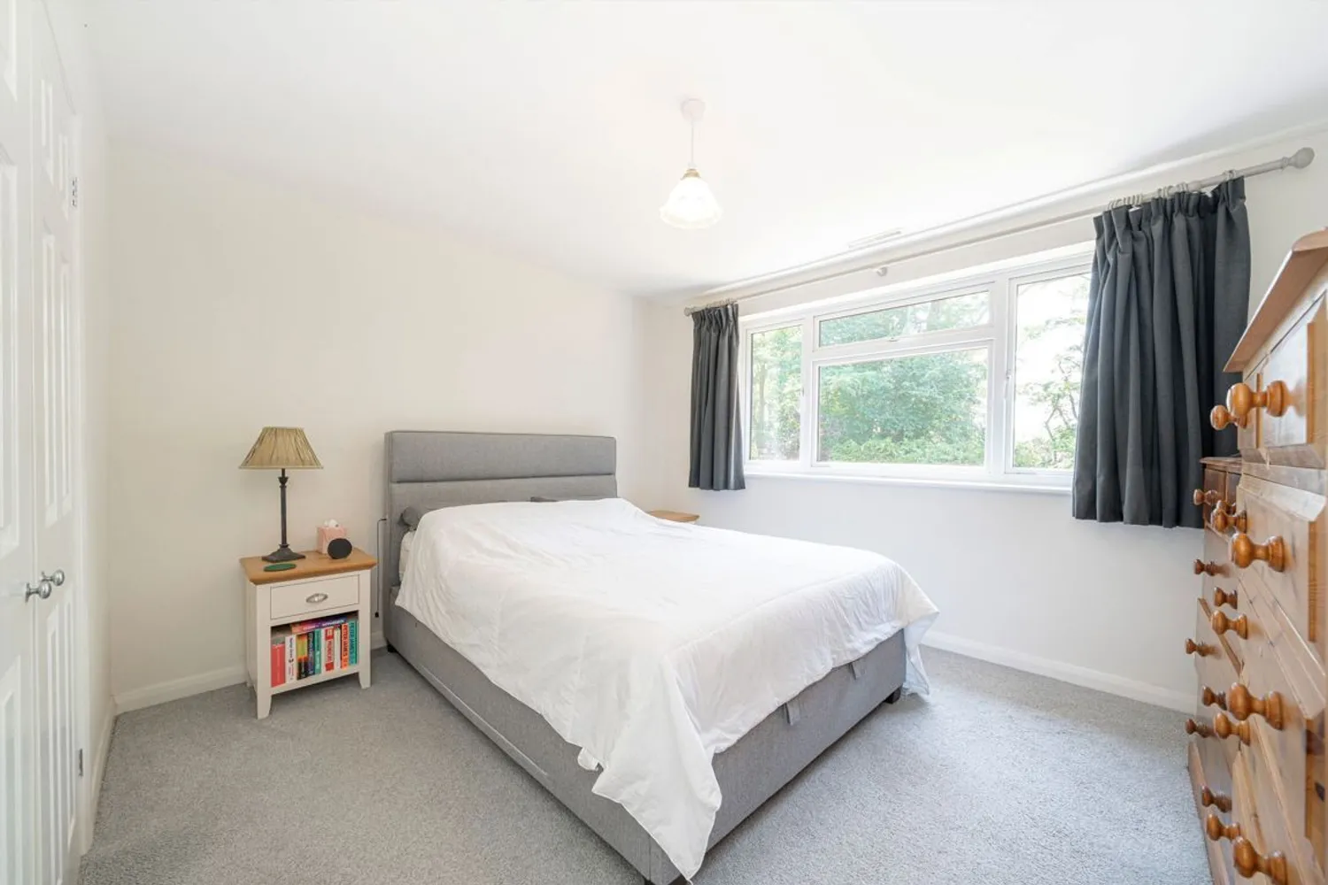 The Fairway, Weybridge, KT13 photo 4