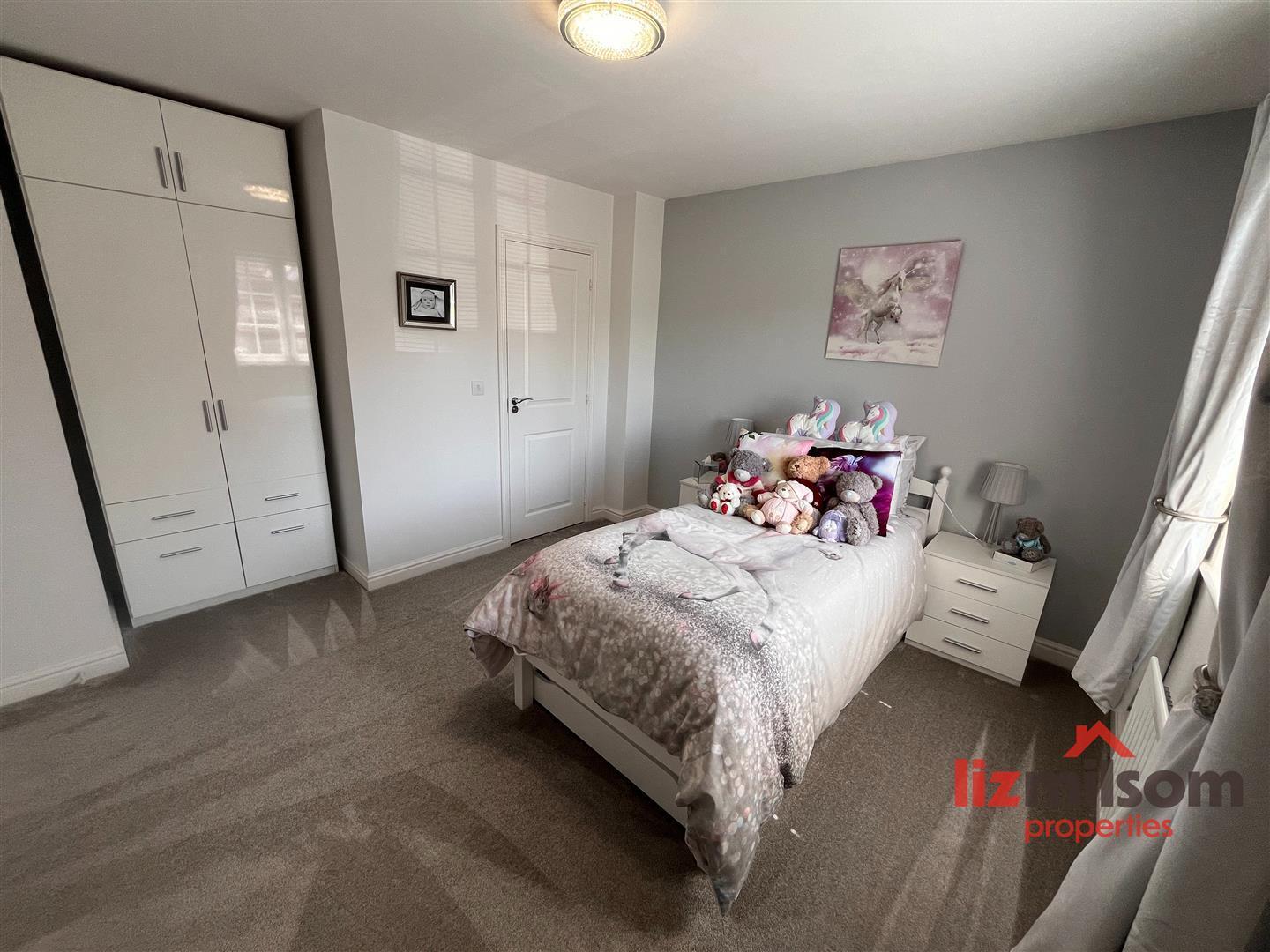 Newman Drive, Church Gresley, Swadlincote Image 22