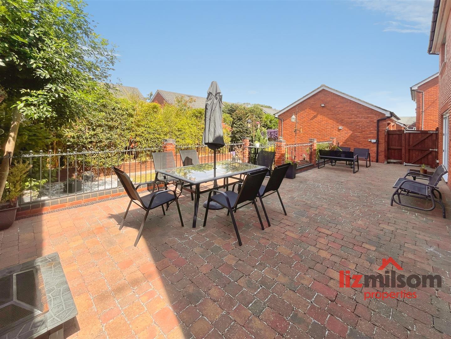 Newman Drive, Church Gresley, Swadlincote Image 31