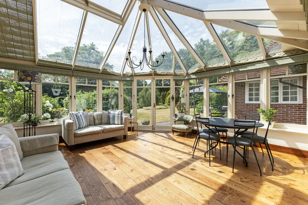 Weydown Road, Haslemere, GU27 photo 7