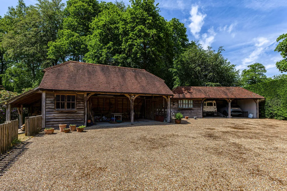 Weydown Road, Haslemere, GU27 photo 28