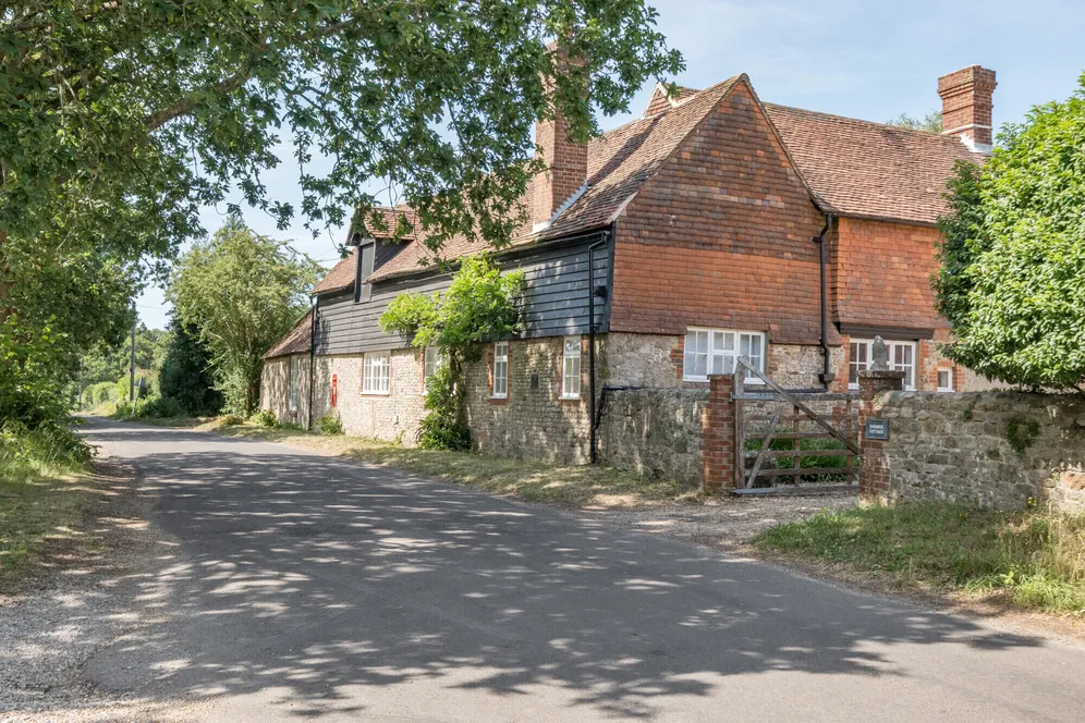 Linchmere, Haslemere, GU27 photo 2