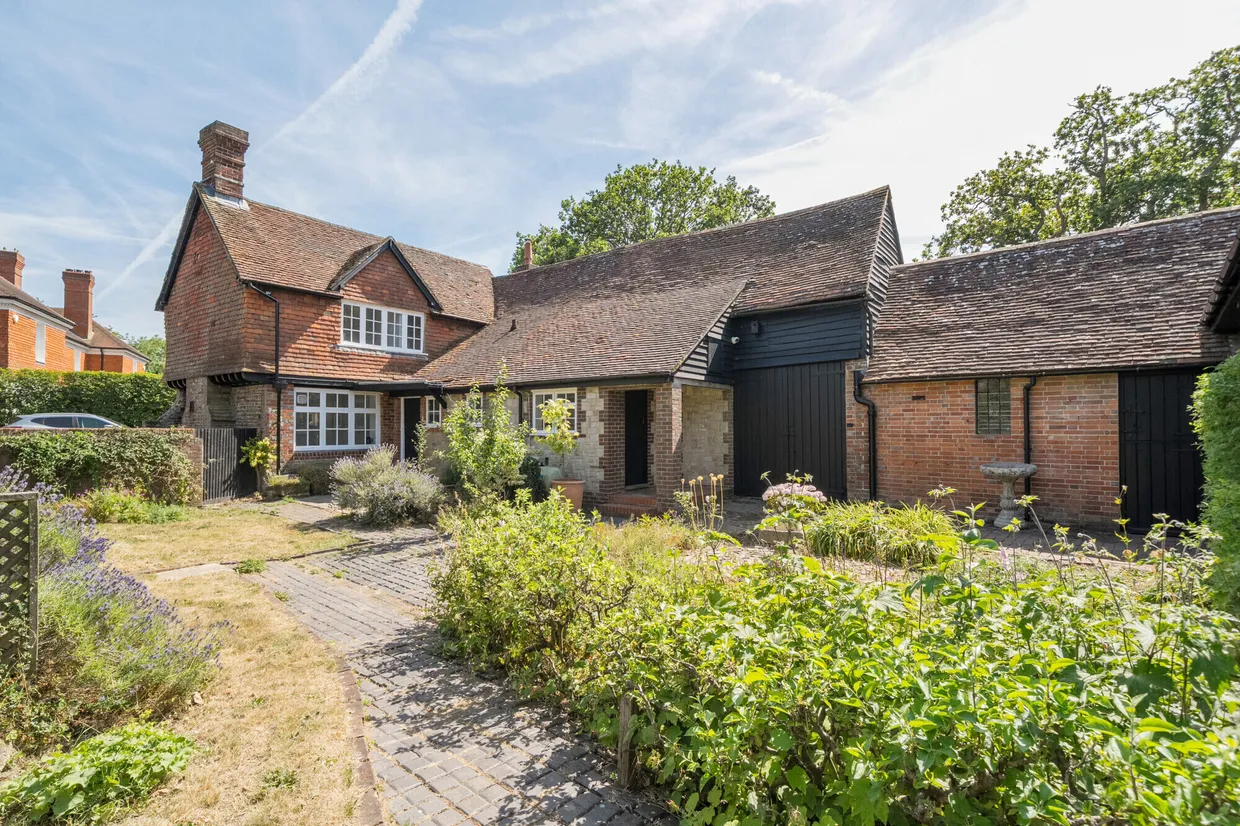 Linchmere, Haslemere, GU27 photo 9