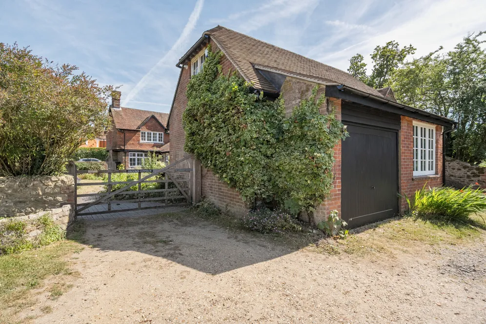 Linchmere, Haslemere, GU27 photo 10