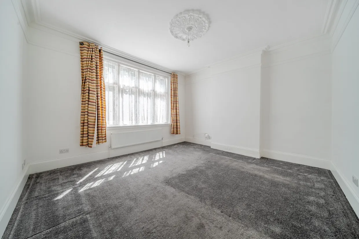 Salisbury Road, Farnborough, GU14 photo 4