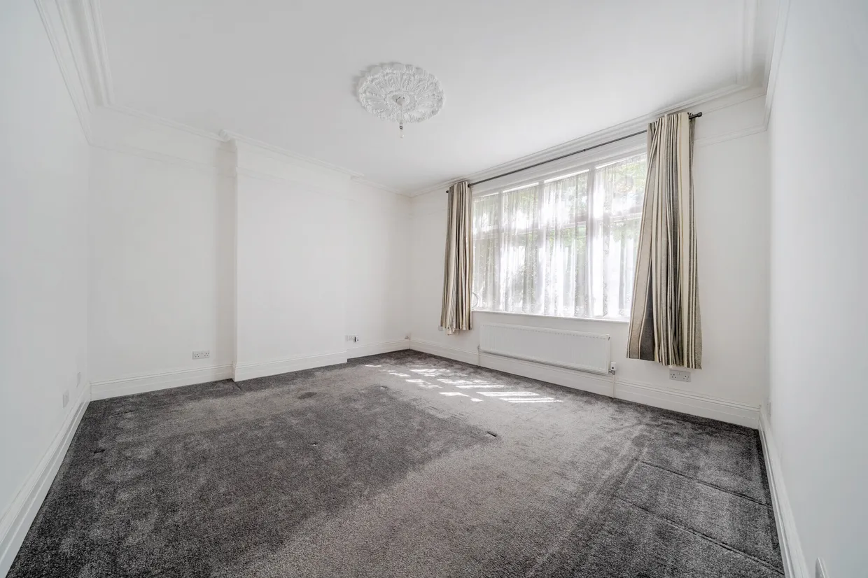 Salisbury Road, Farnborough, GU14 photo 7