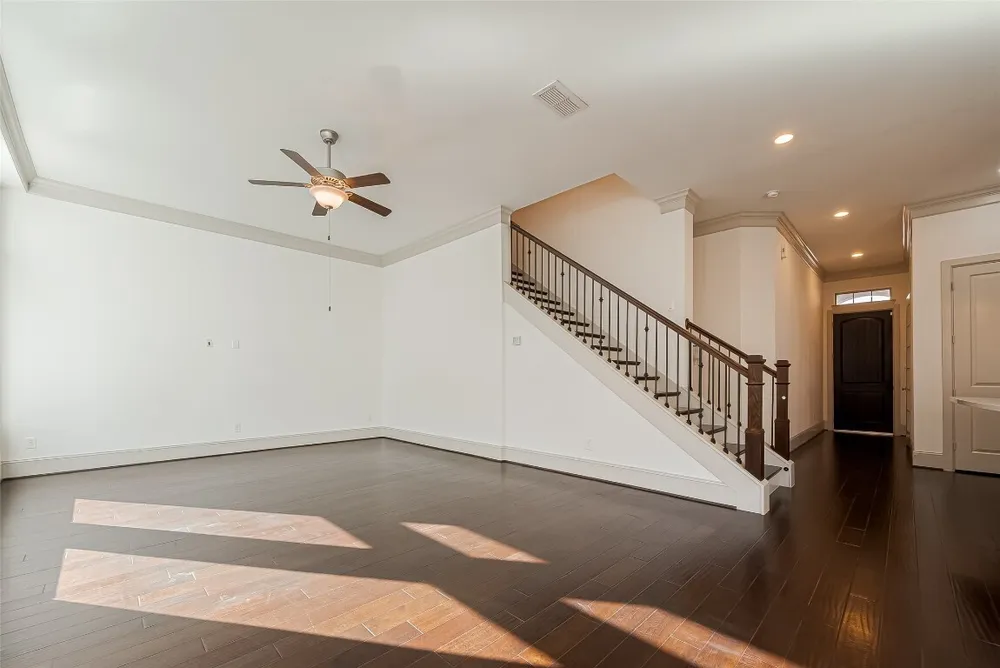 6703 Saxton Manor Ln, Houston, TX 77055