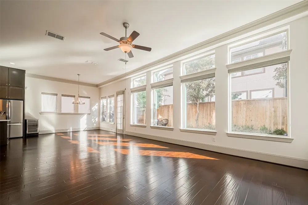 6703 Saxton Manor Ln, Houston, TX 77055