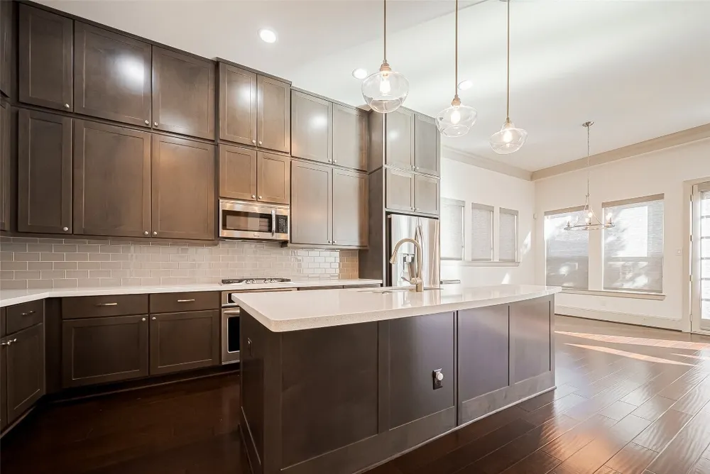 6703 Saxton Manor Ln, Houston, TX 77055