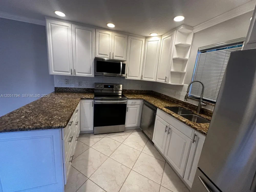 7671 Courtyard Run W, Boca Raton, FL 33433