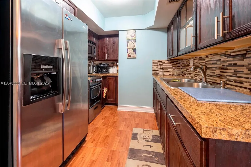 2201 NW 56th Ave, Lauderhill, FL 33313