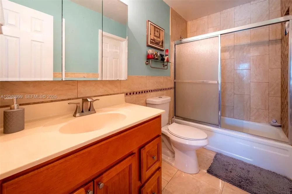 2201 NW 56th Ave, Lauderhill, FL 33313