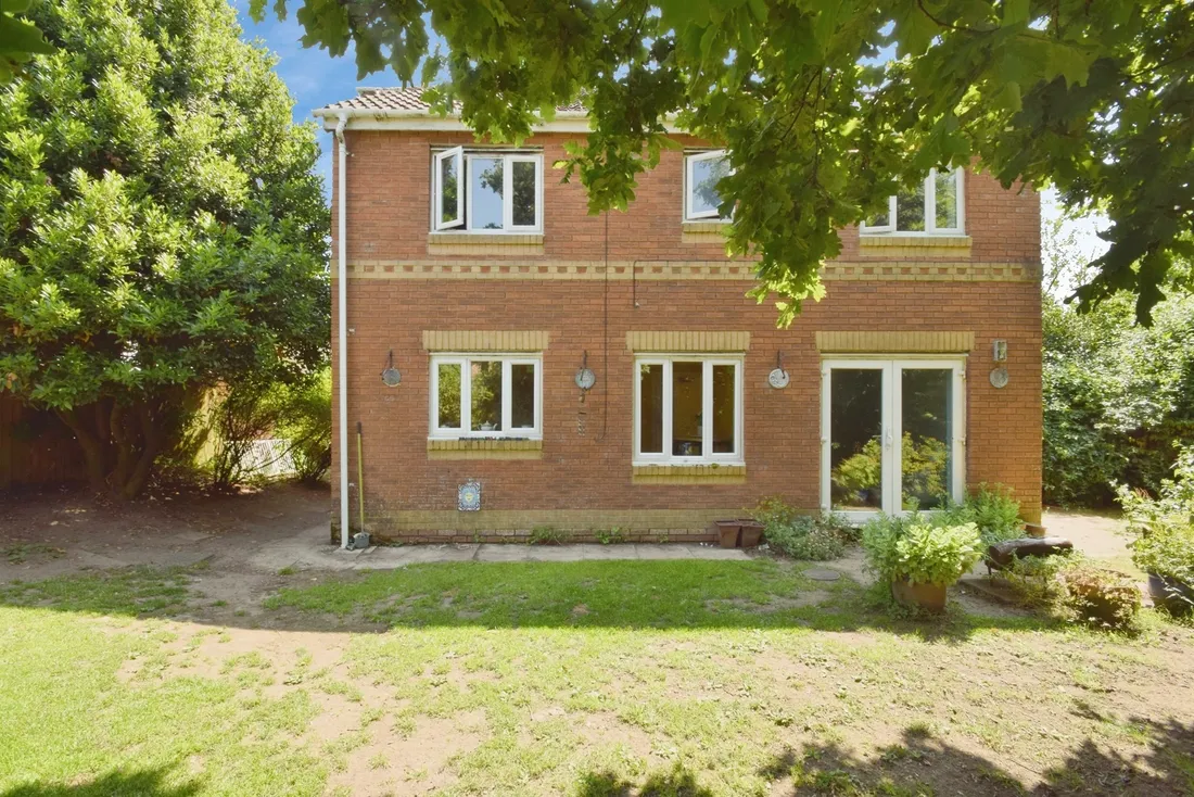 Property photo 28