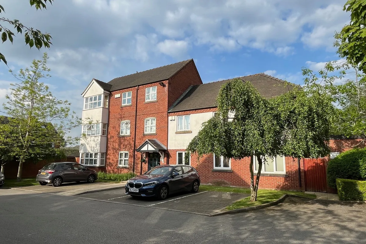 Sharlotte Court, Uttoxeter