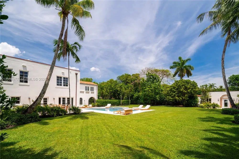 1228 Alhambra Cir, Coral Gables, FL 33134