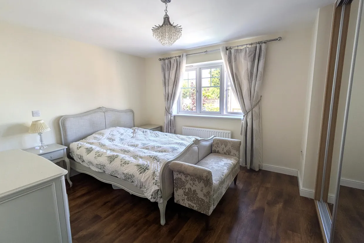 Firs Close, Horsham, RH12 photo 5