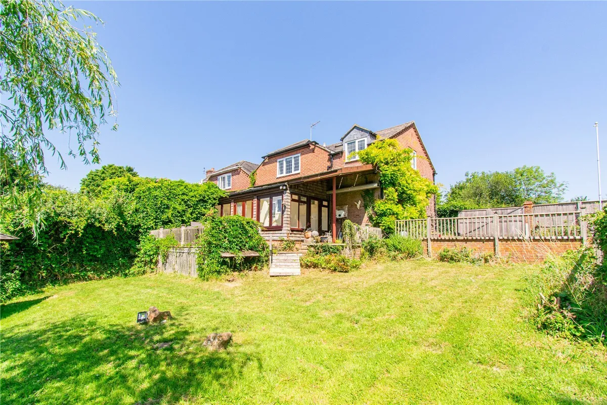 Strongrove Hill