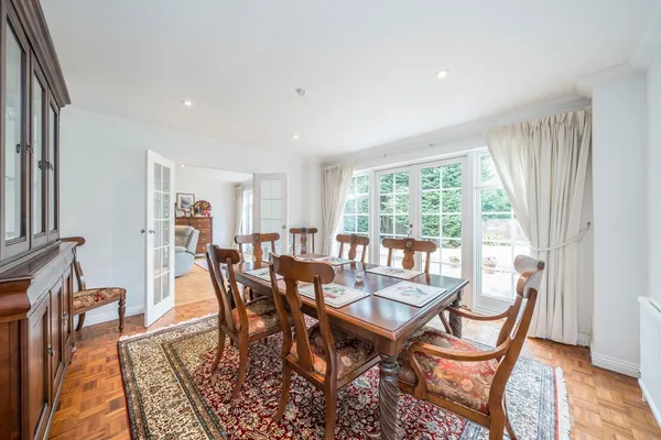 Fairacres, Cobham, KT11 photo 4
