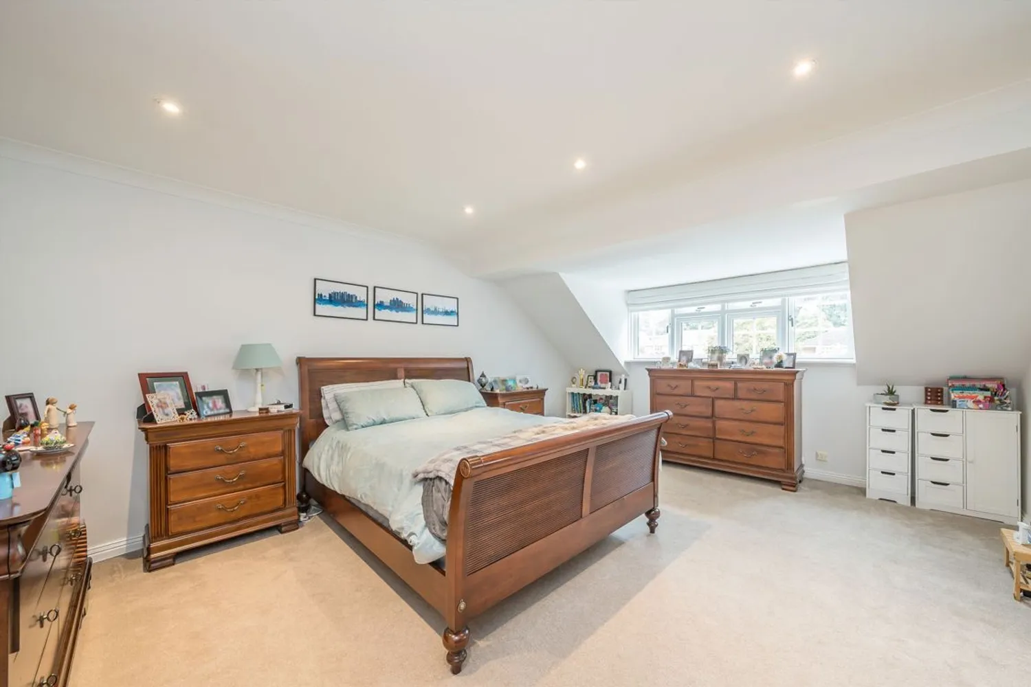 Fairacres, Cobham, KT11 photo 6