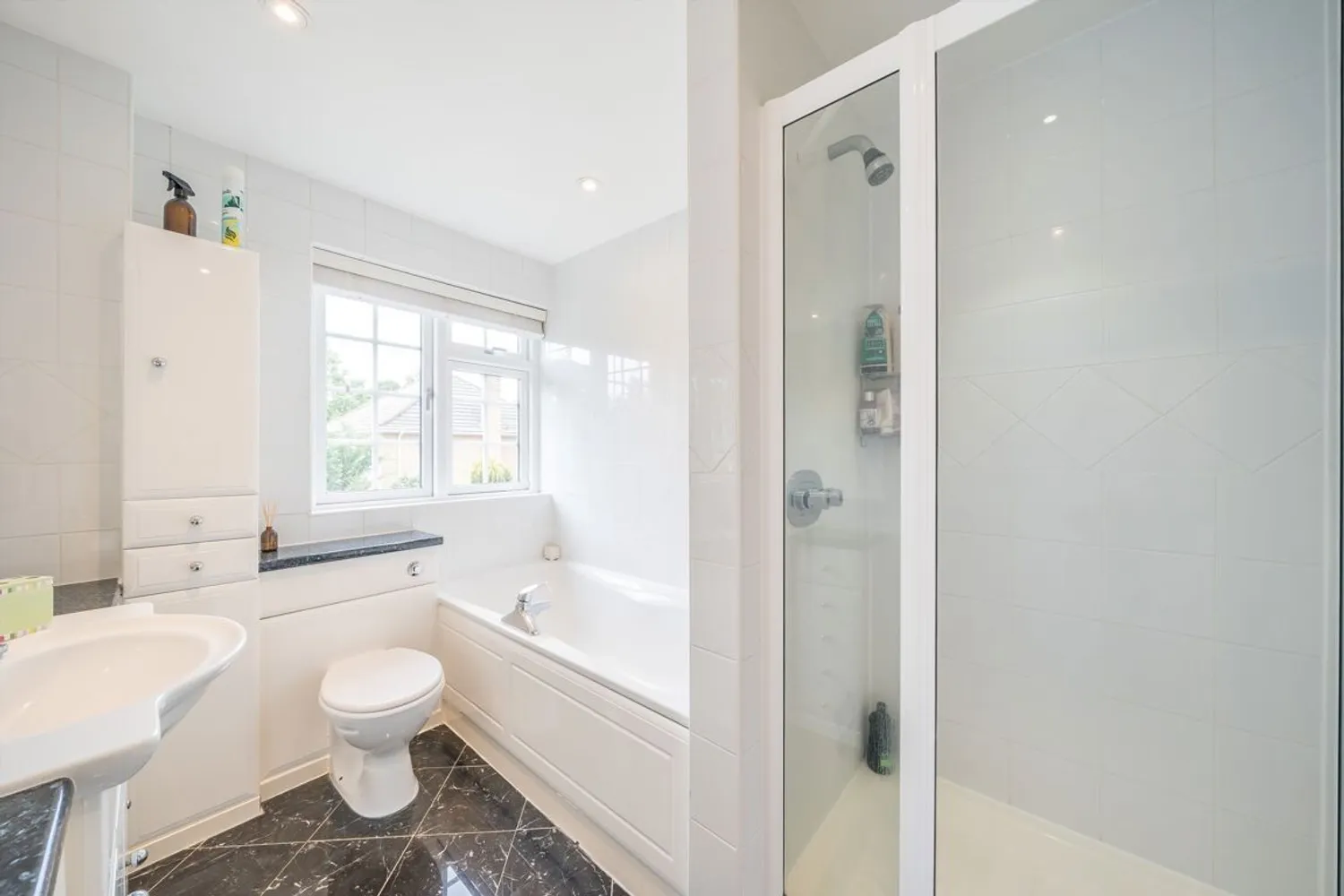 Fairacres, Cobham, KT11 photo 9