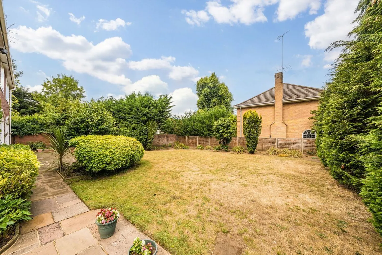 Fairacres, Cobham, KT11 photo 11