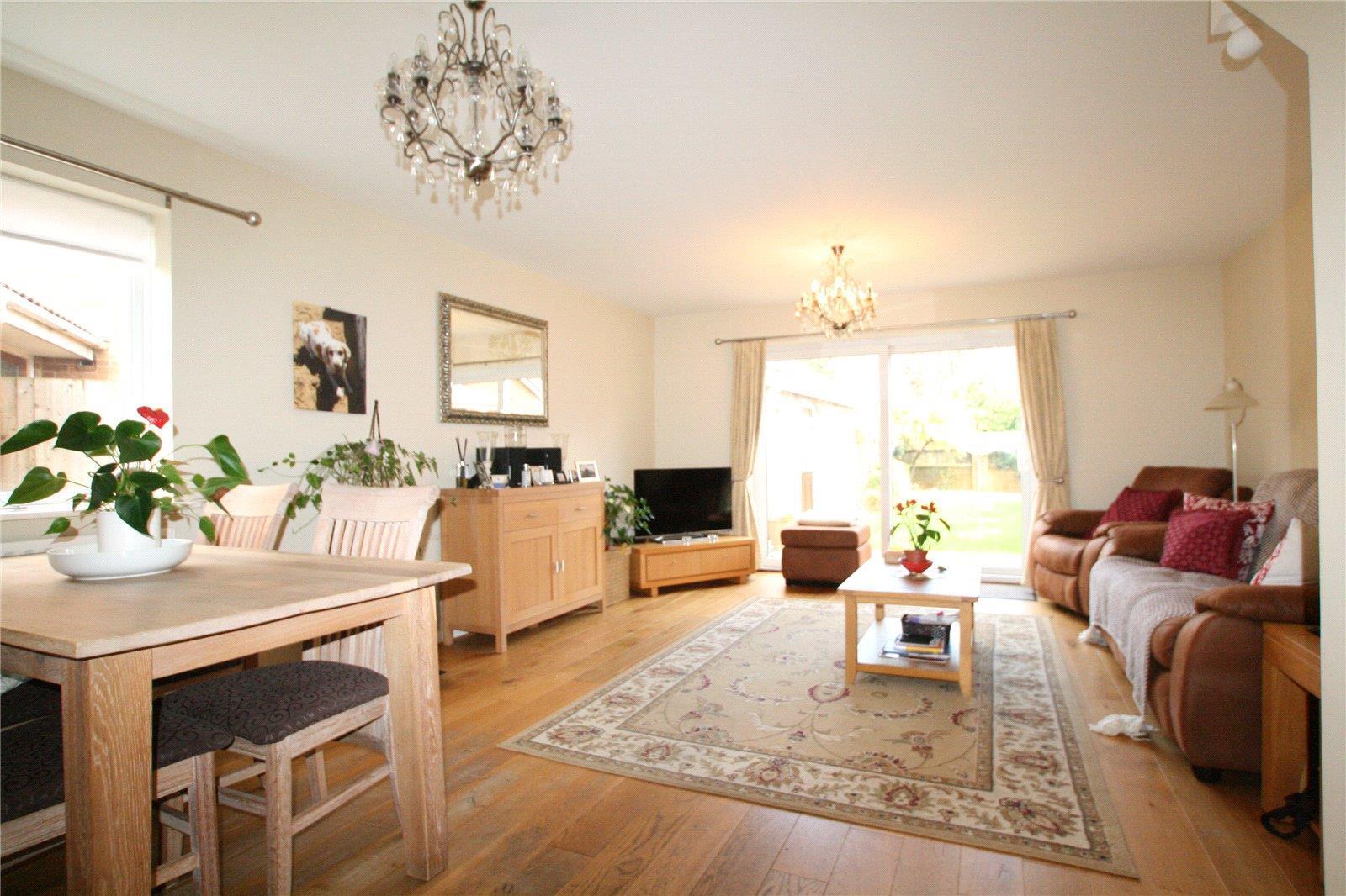 Mcwilliam Close Talbot Village, Poole Image 2