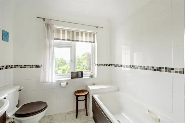 Brook Lane, Parkgate, CH64 photo 13