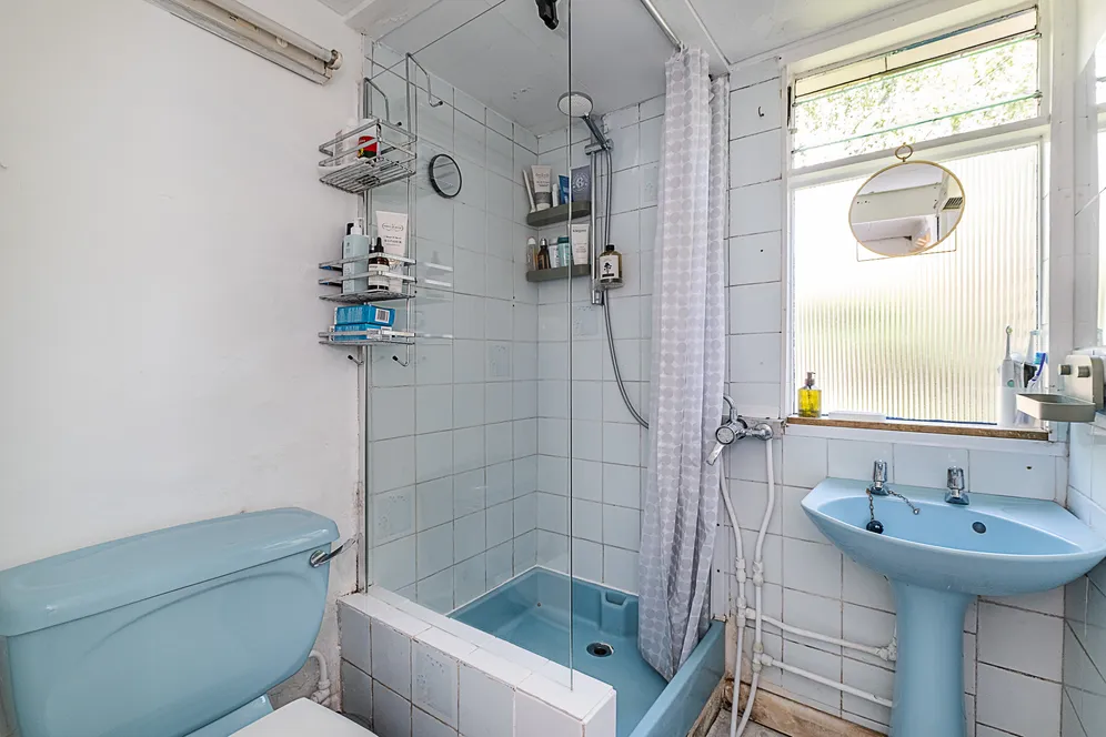 Clapham Manor Street, London, SW4 photo 9