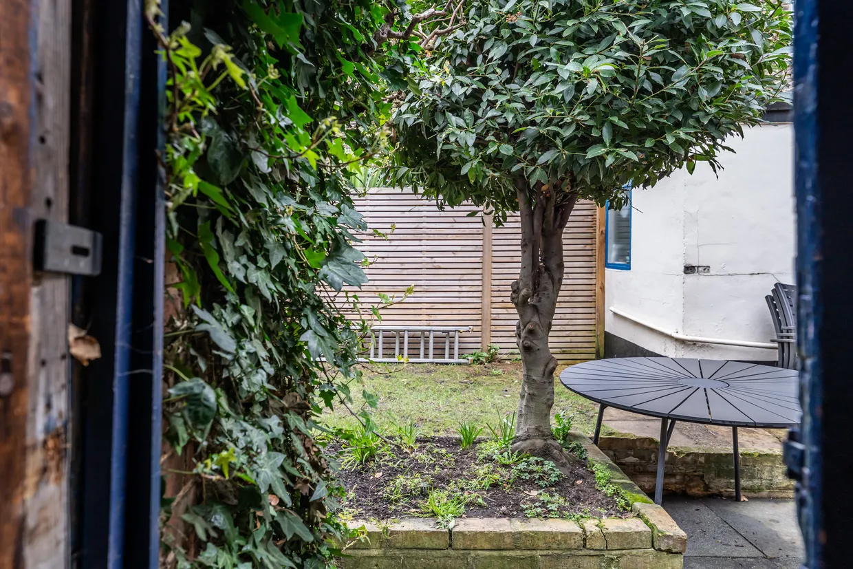 Clapham Manor Street, London, SW4 photo 19
