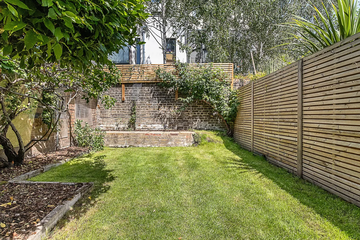 Clapham Manor Street, London, SW4 photo 22