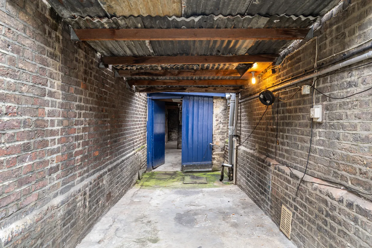 Clapham Manor Street, London, SW4 photo 25