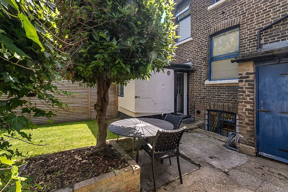 Clapham Manor Street, London, SW4 photo 32