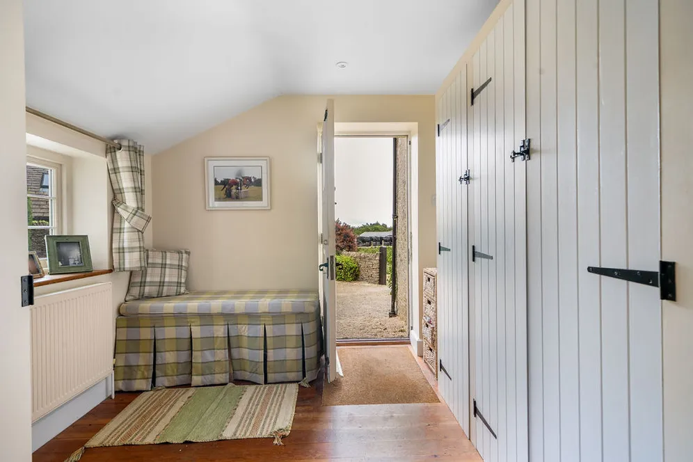 Daglingworth, Cirencester, GL7 photo 9