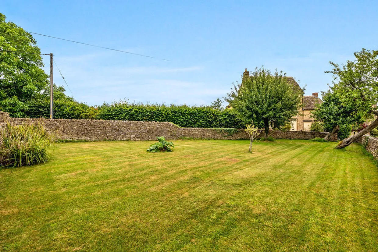 Daglingworth, Cirencester, GL7 photo 22
