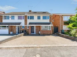 Brooklands Drive, Leighton Buzzard photo