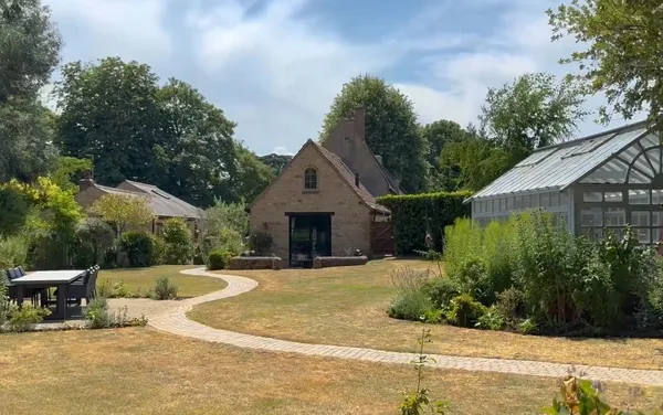 Carpenters Yard, Orlingbury, NN14 photo 3