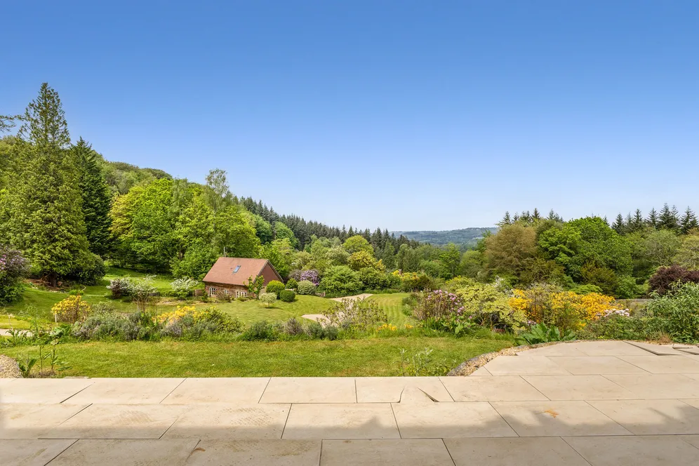 Henley, Haslemere, GU27 photo 15