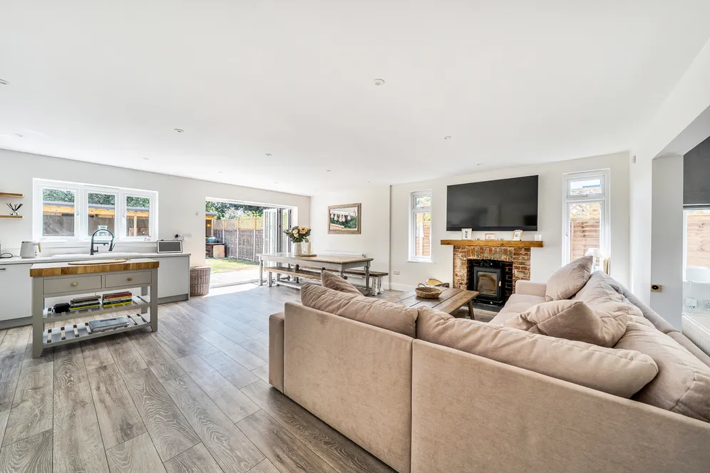 Willowbed Drive, Chichester, PO19 photo 3