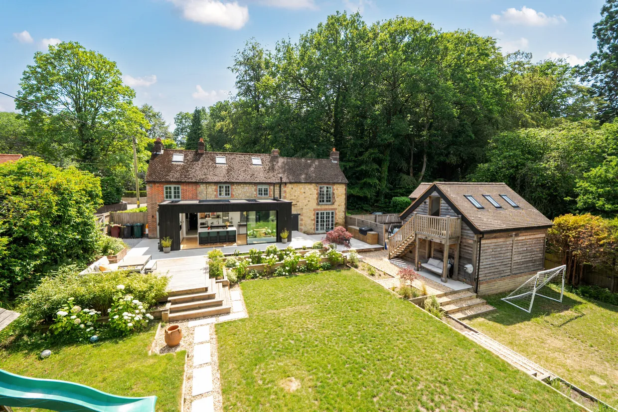 Marley Lane, HASLEMERE, GU27 photo 1