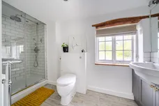 Marley Lane, HASLEMERE, GU27 photo 17