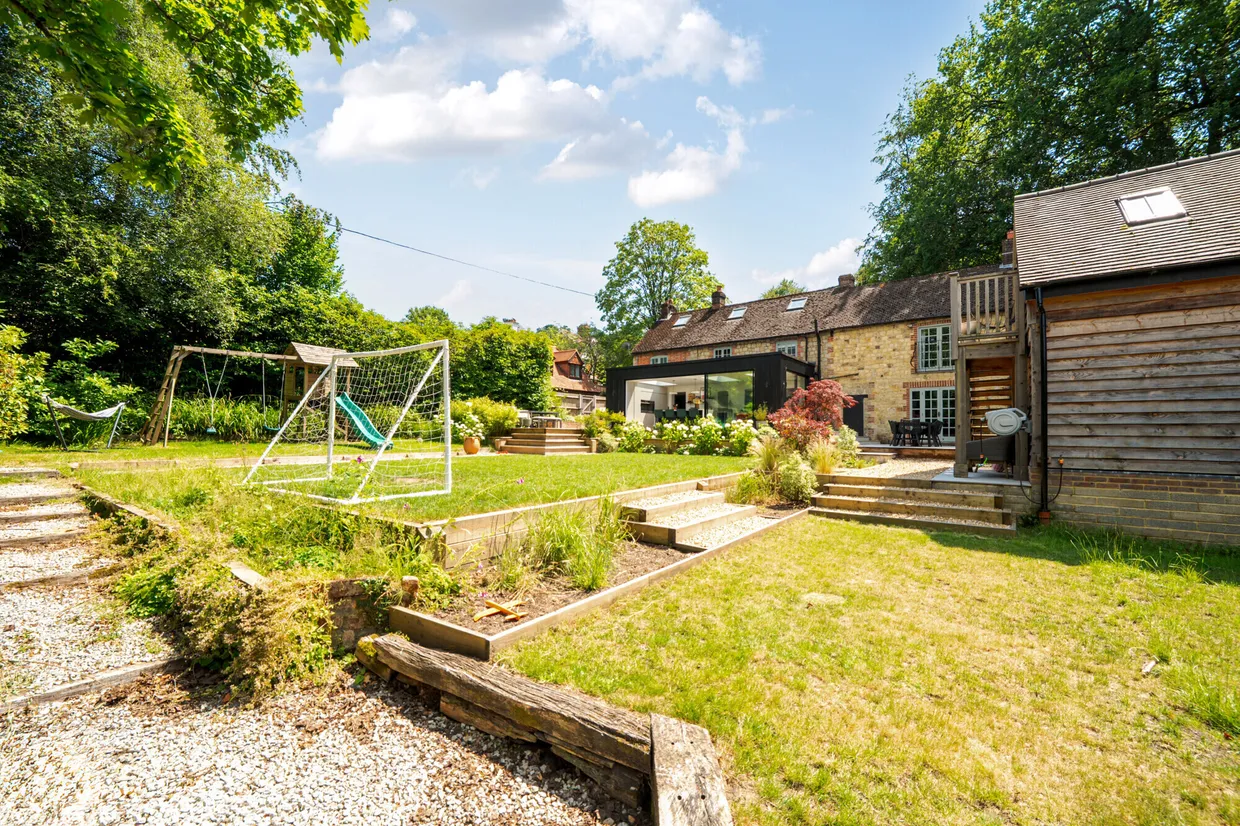 Marley Lane, HASLEMERE, GU27 photo 21