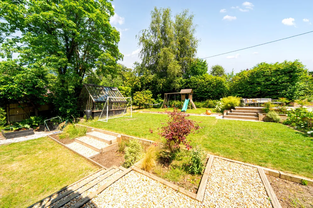 Marley Lane, HASLEMERE, GU27 photo 24