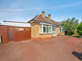 Birchwood Avenue, Littleover, Derby thumb 2