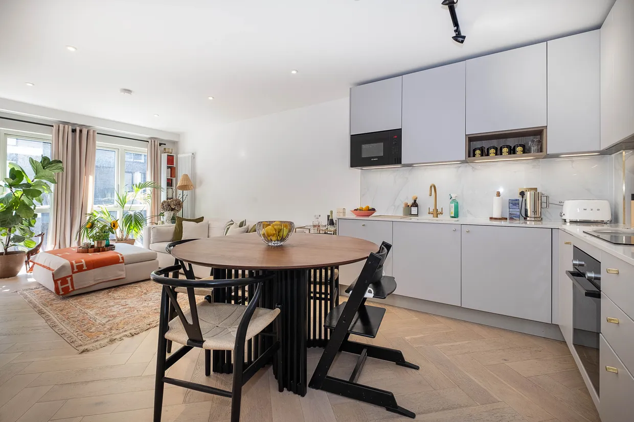 Ravensbury Terrace, London, SW18 photo 1